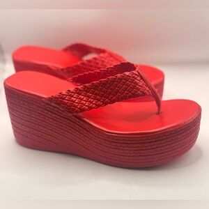 Size 8 / Red Woven Platform Flip-Flop Sandals